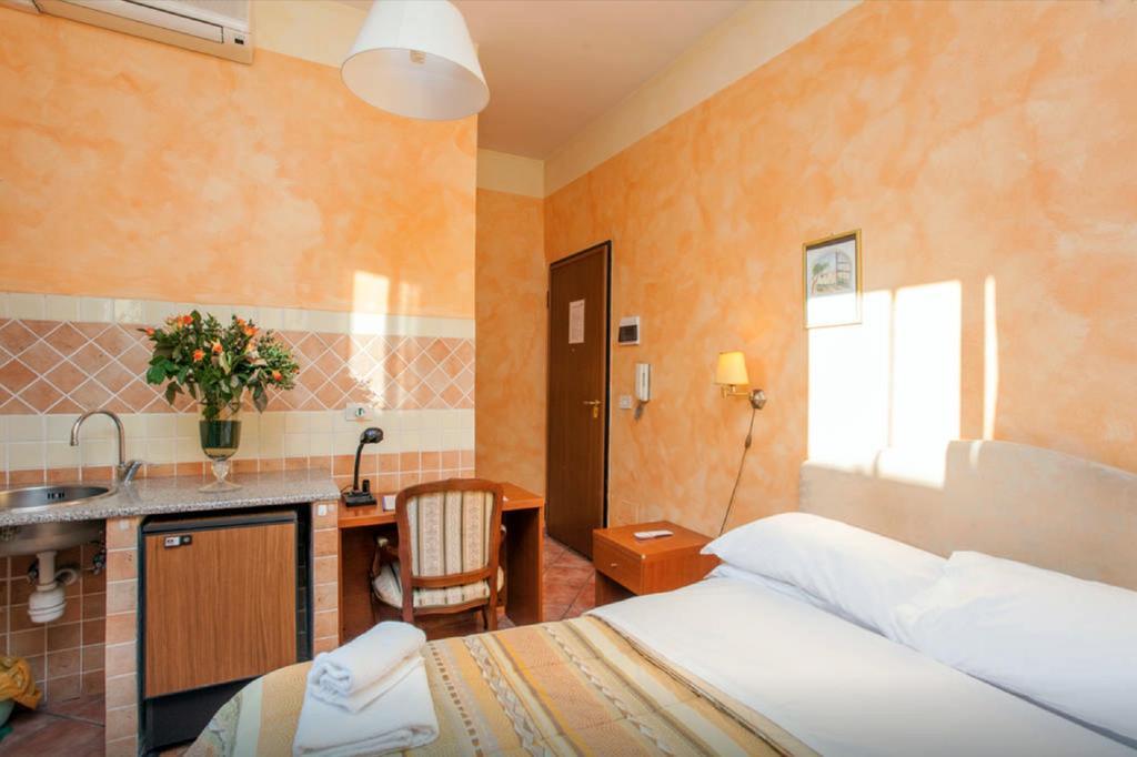 Hotel Residenza Camilla à Rome Extérieur photo